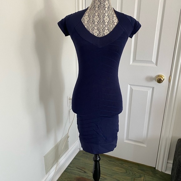 la cite Dresses & Skirts - La Cite navy blue bandage bodycon midi dress size XS/S EUC